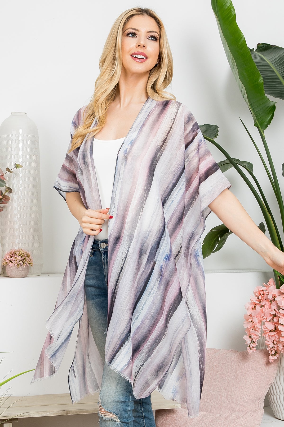 ABSTRACT VERTICAL STRIPED OPEN PRINT KIMONO/6PCS (NOW $3.00 ONLY!)