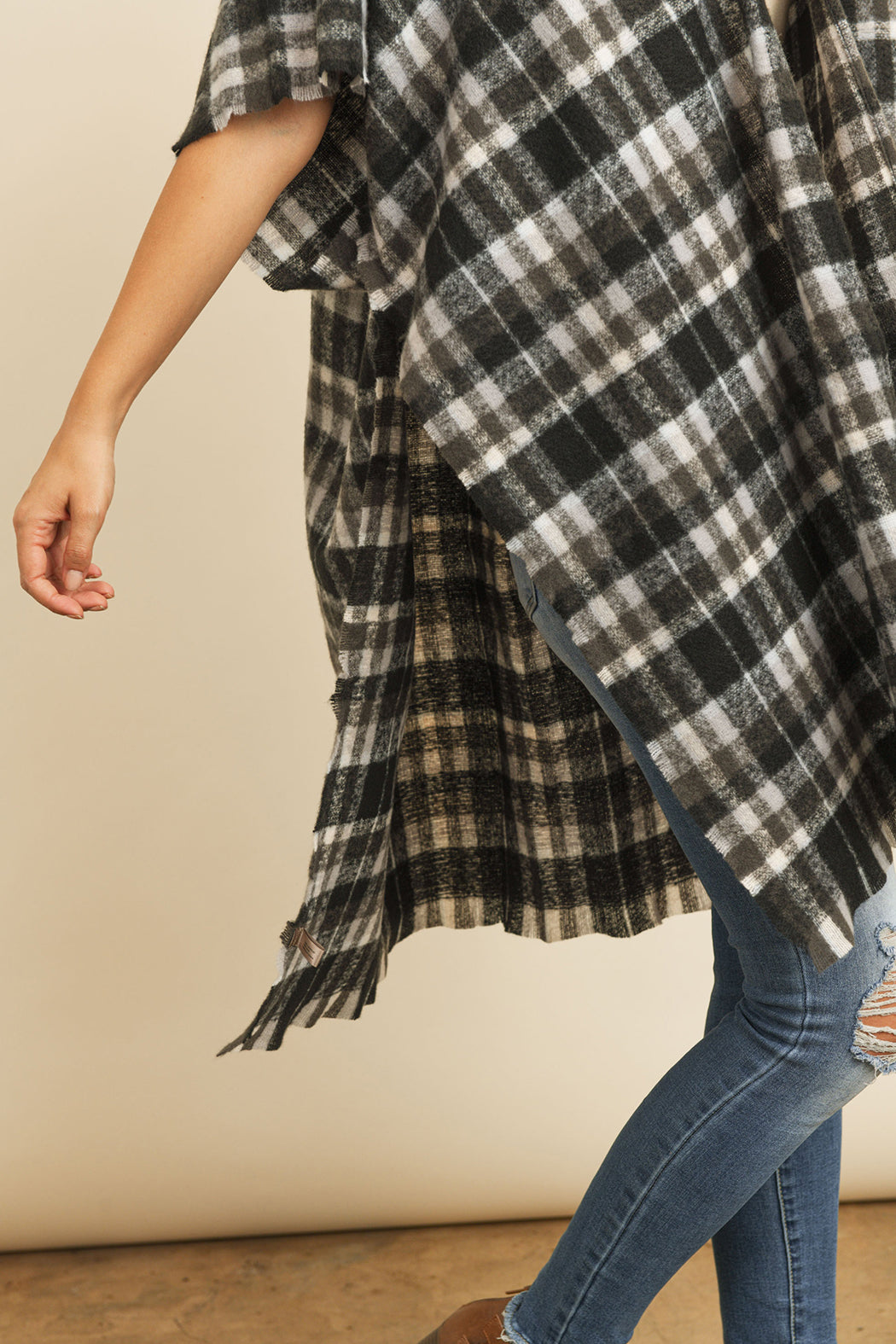 KNEE LENGTH TARTAN PLAID KIMONO