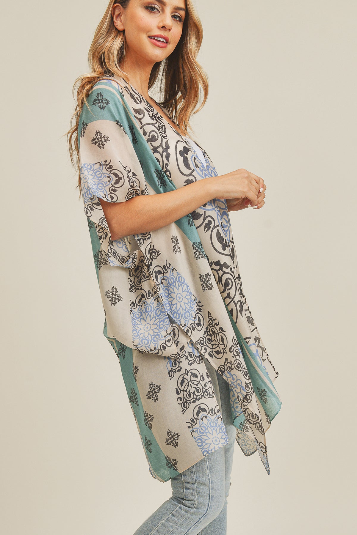 BOHEMIAN PATTERN KIMONO