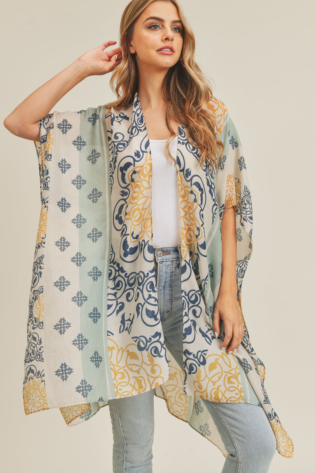 BOHEMIAN PATTERN KIMONO