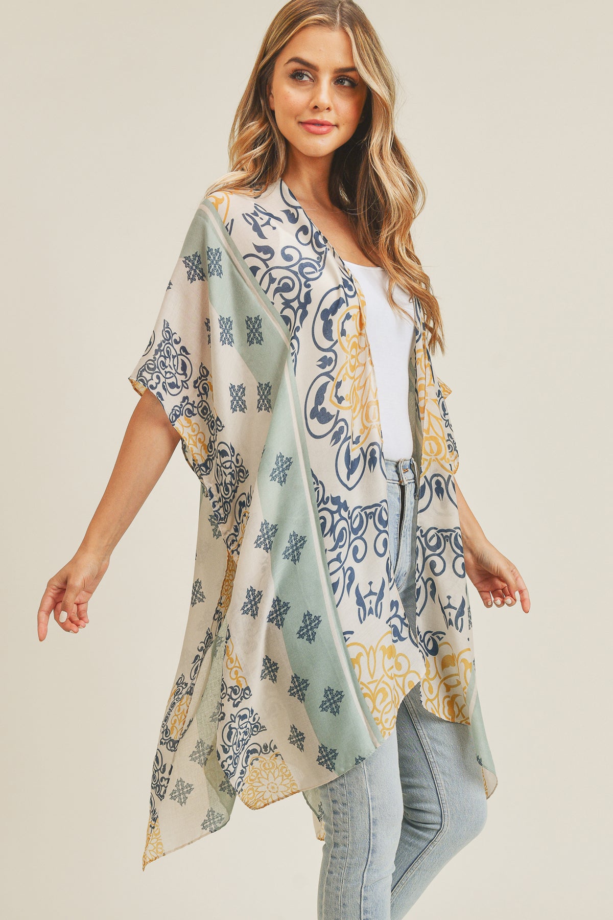BOHEMIAN PATTERN KIMONO
