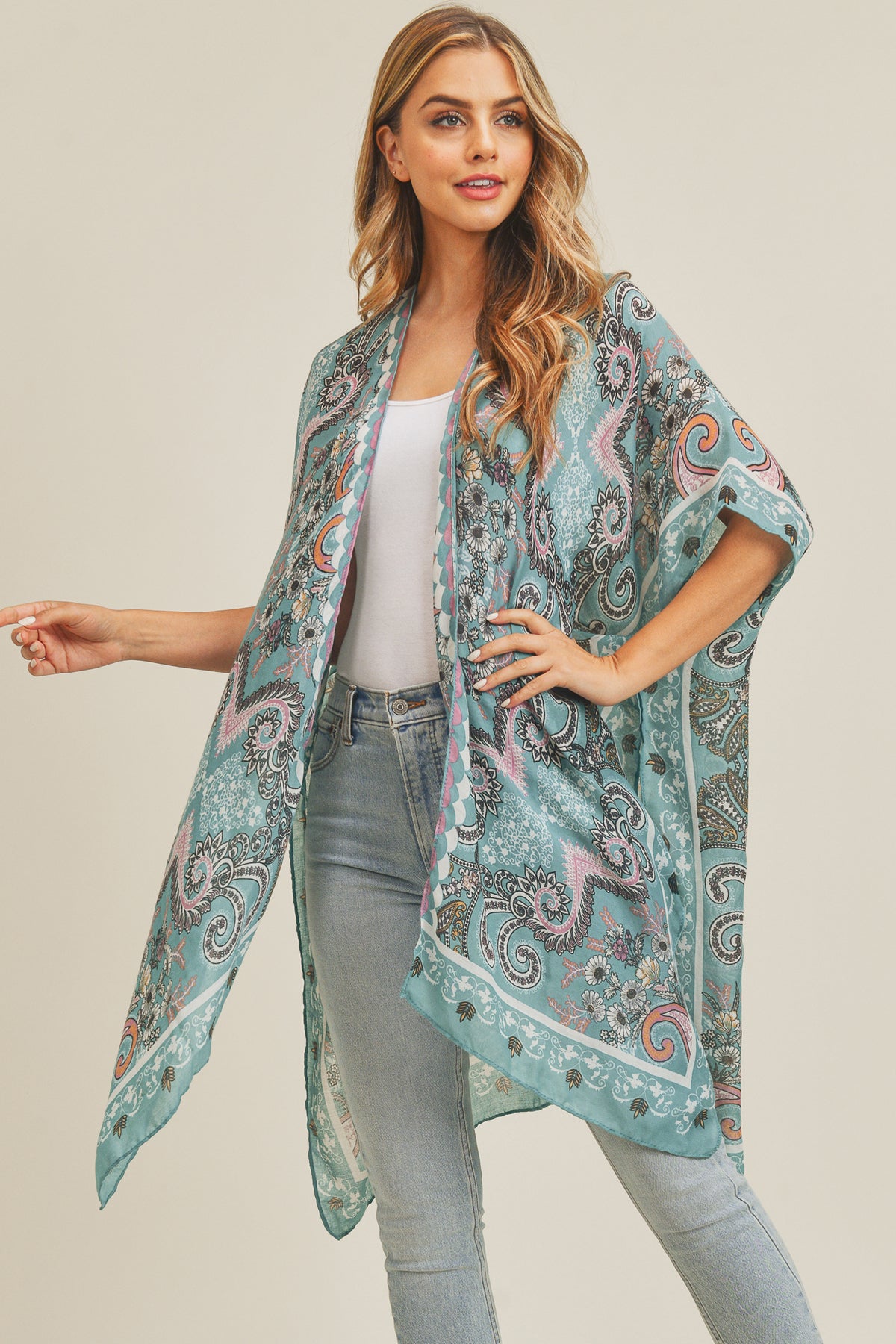 BOHEMIAN PATTERN KIMONO
