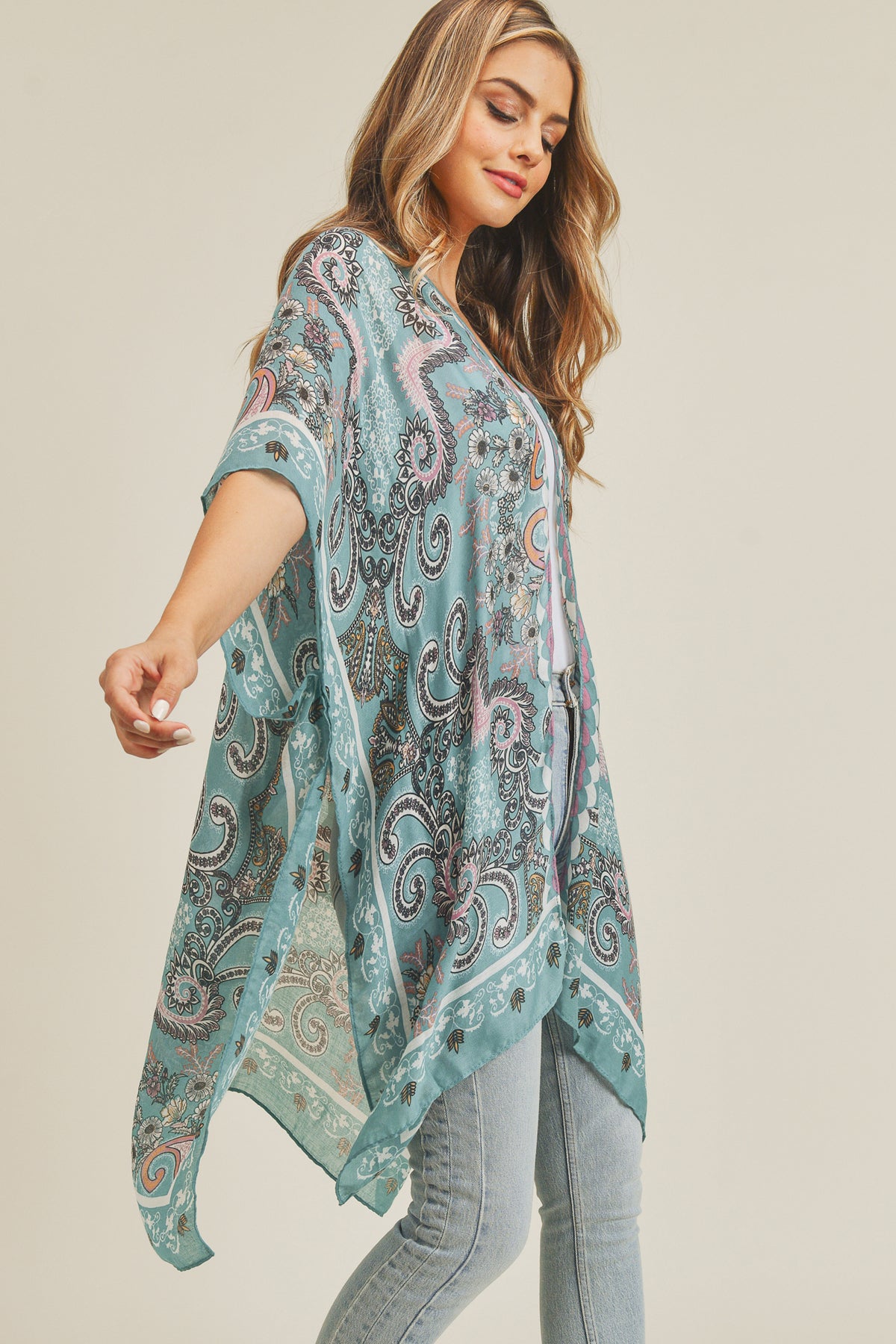 BOHEMIAN PATTERN KIMONO