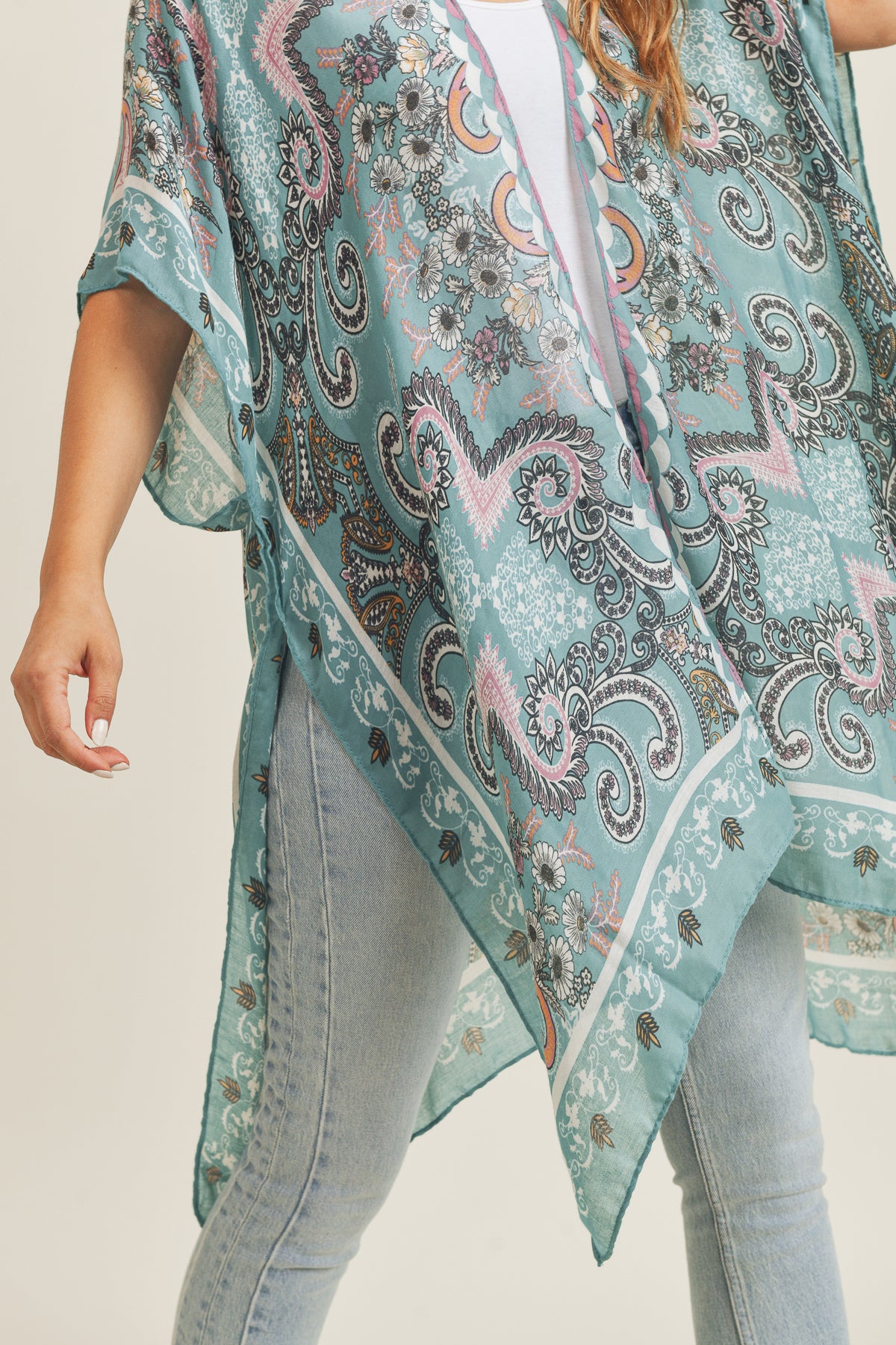 BOHEMIAN PATTERN KIMONO