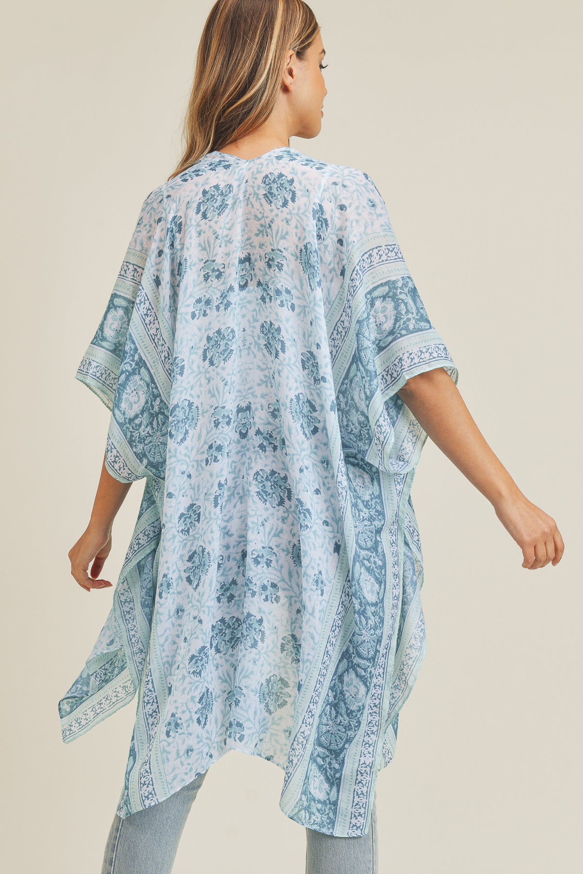 BOHO FLOWER PATTERN KIMONO