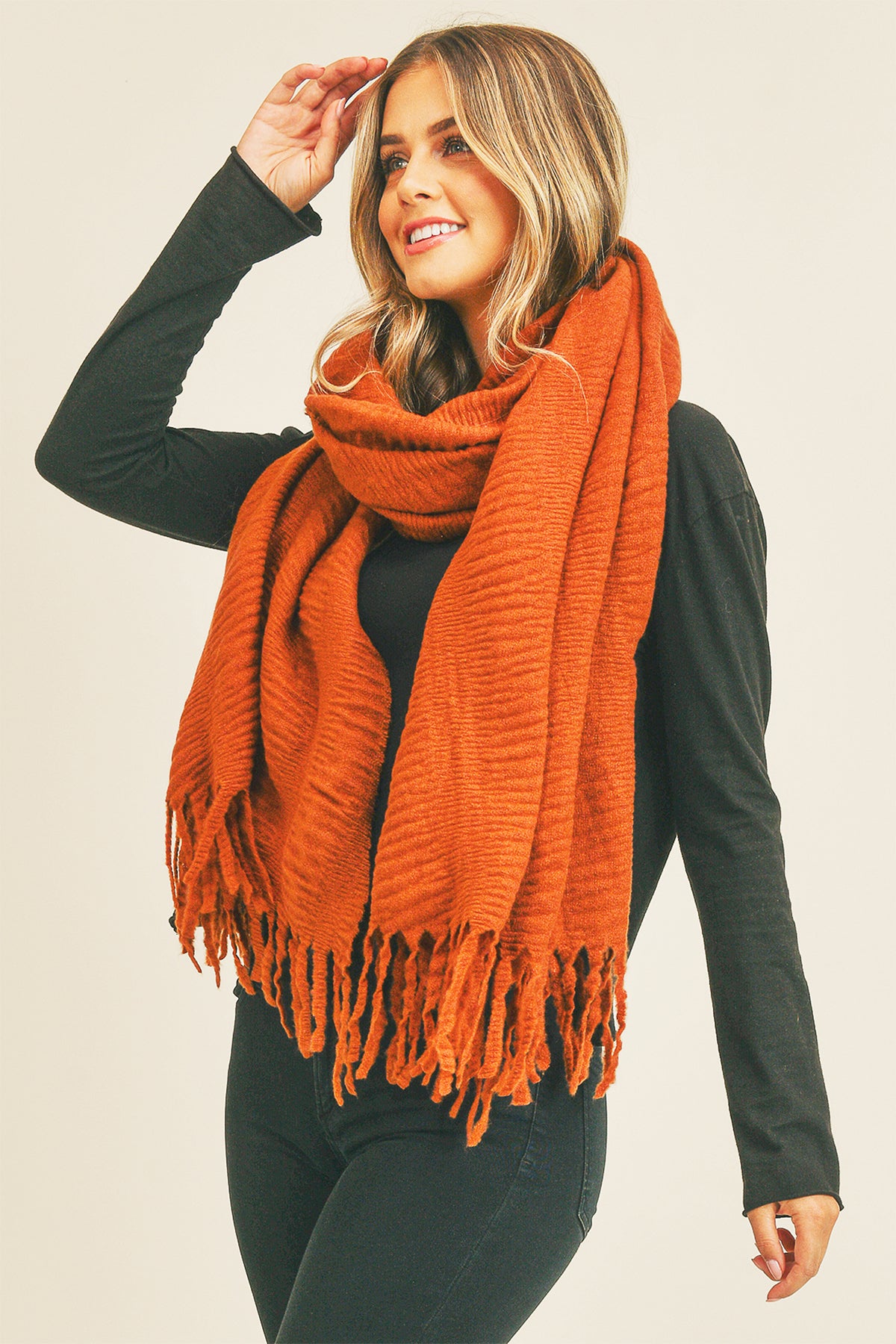 SOLID PLEATED SCARF