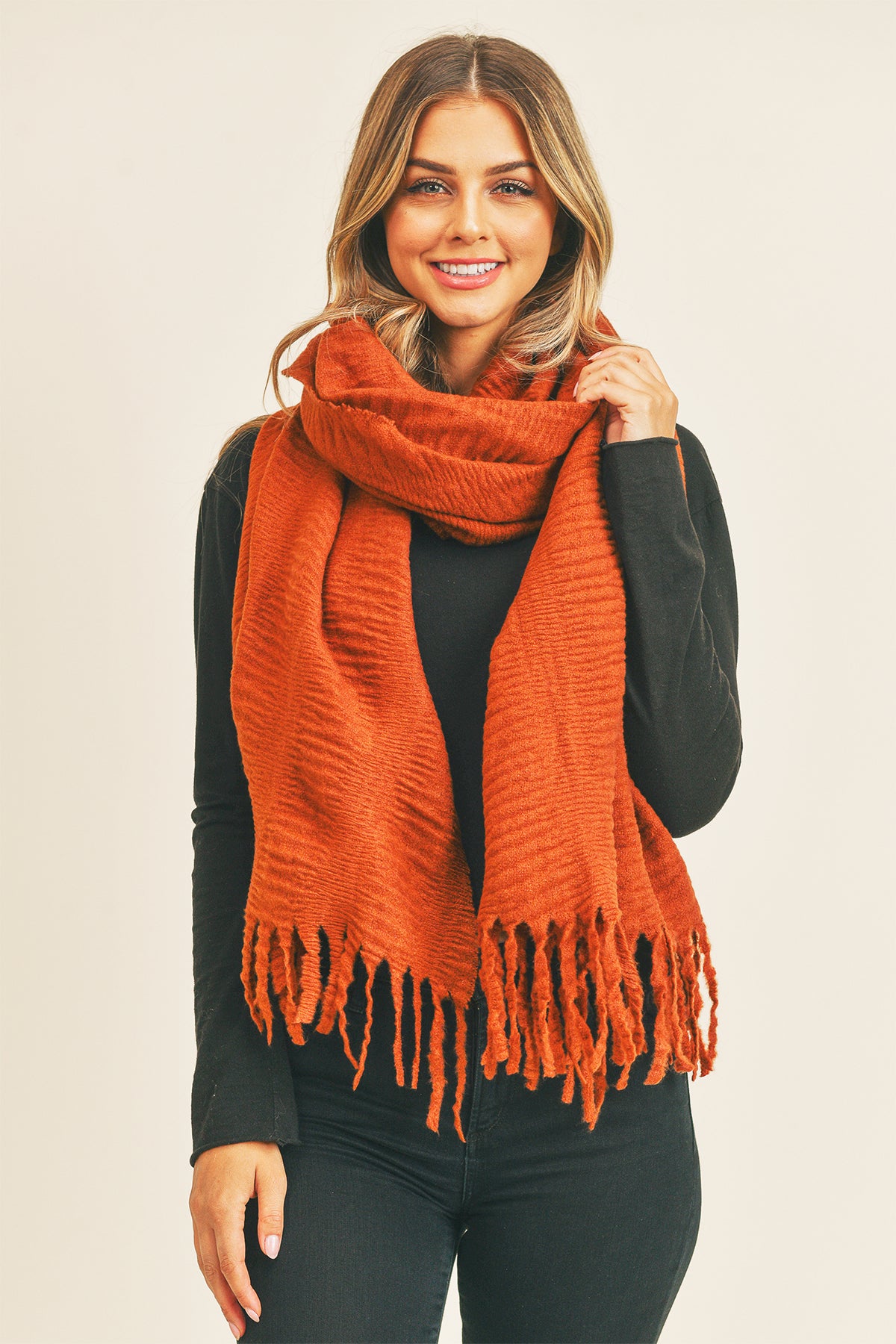 SOLID PLEATED SCARF