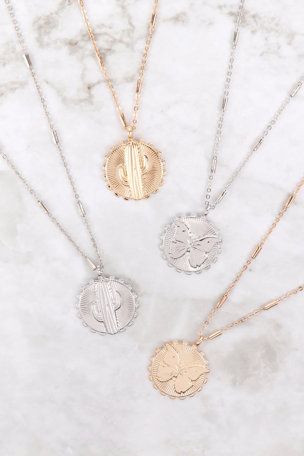 CACTUS ENGRAVED PENDANT NECKLACE