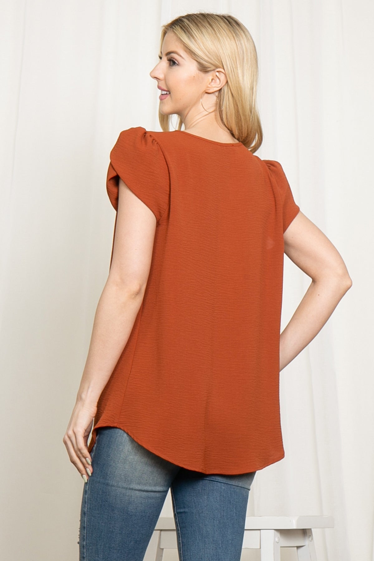 YMT20050X-PLUS SIZE TULIP SLEEVE PLEATED WOVEN TOP 3-2-1
