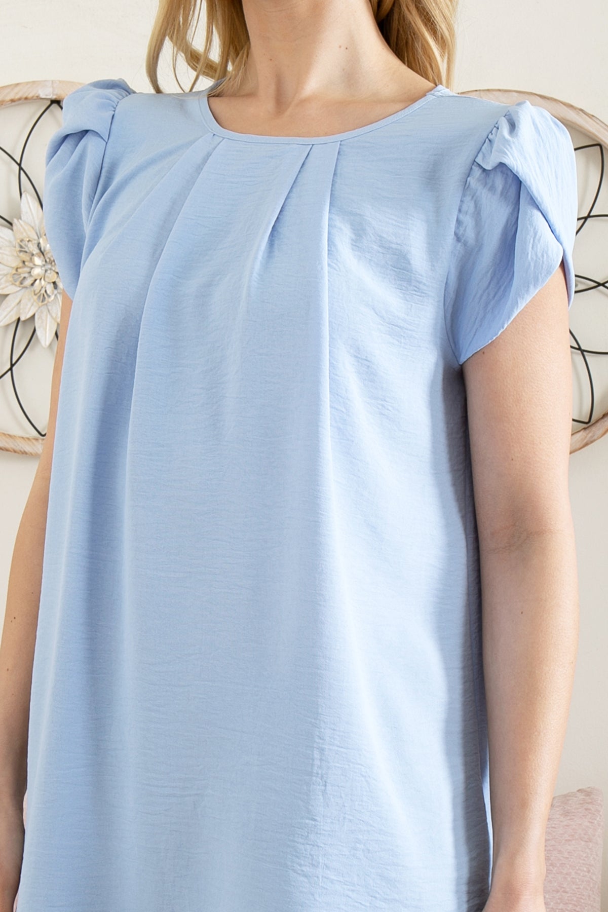 YMT20050X-PLUS SIZE TULIP SLEEVE PLEATED WOVEN TOP 3-2-1